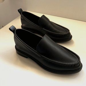 Kelsi Dagger Loafers Size 8.5, unworn
